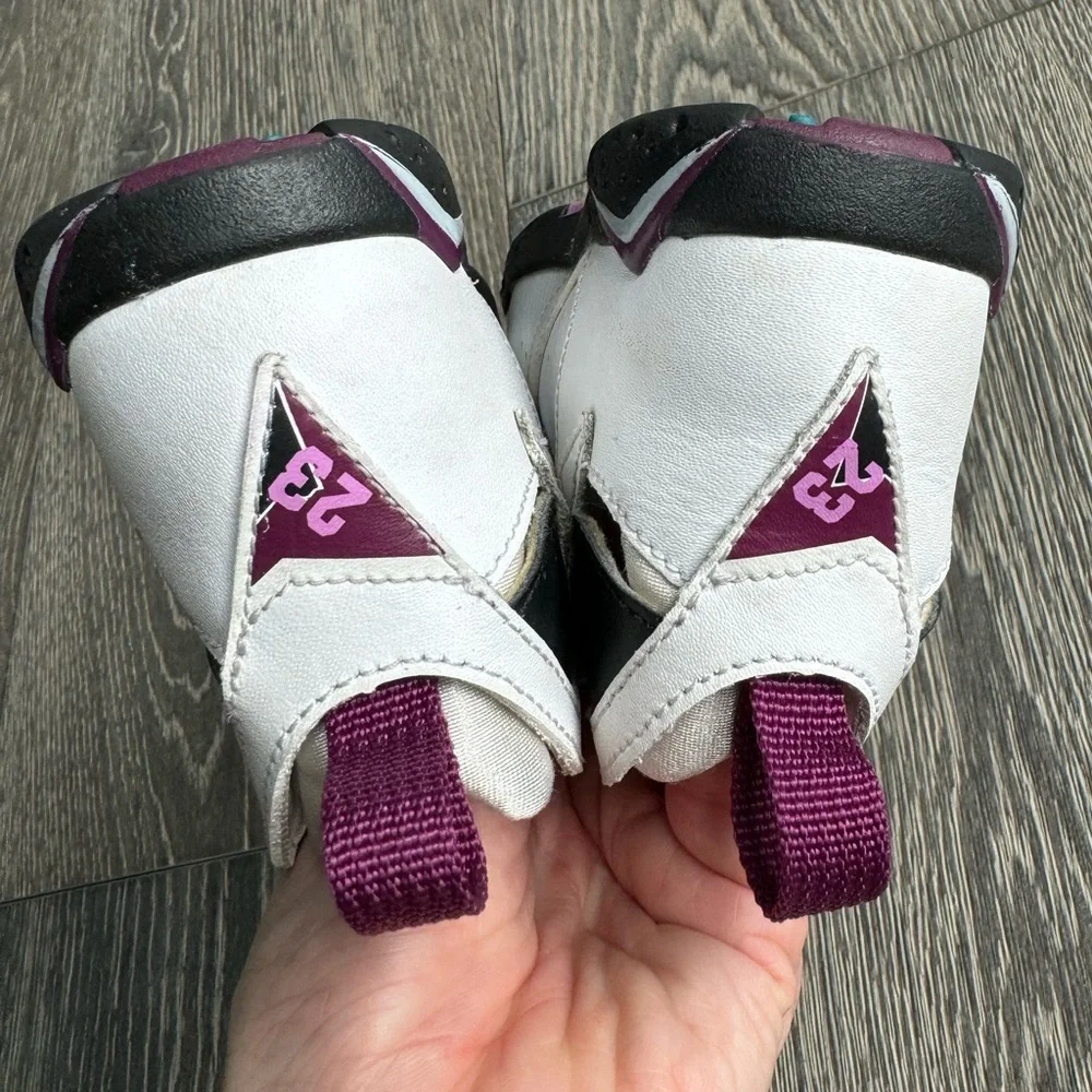 Jordan 7 Retro TD in Fuchsia Glow Size 6C
